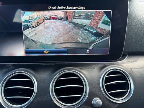 Used 2019 Mercedes-Benz E 300 4MATIC image 27