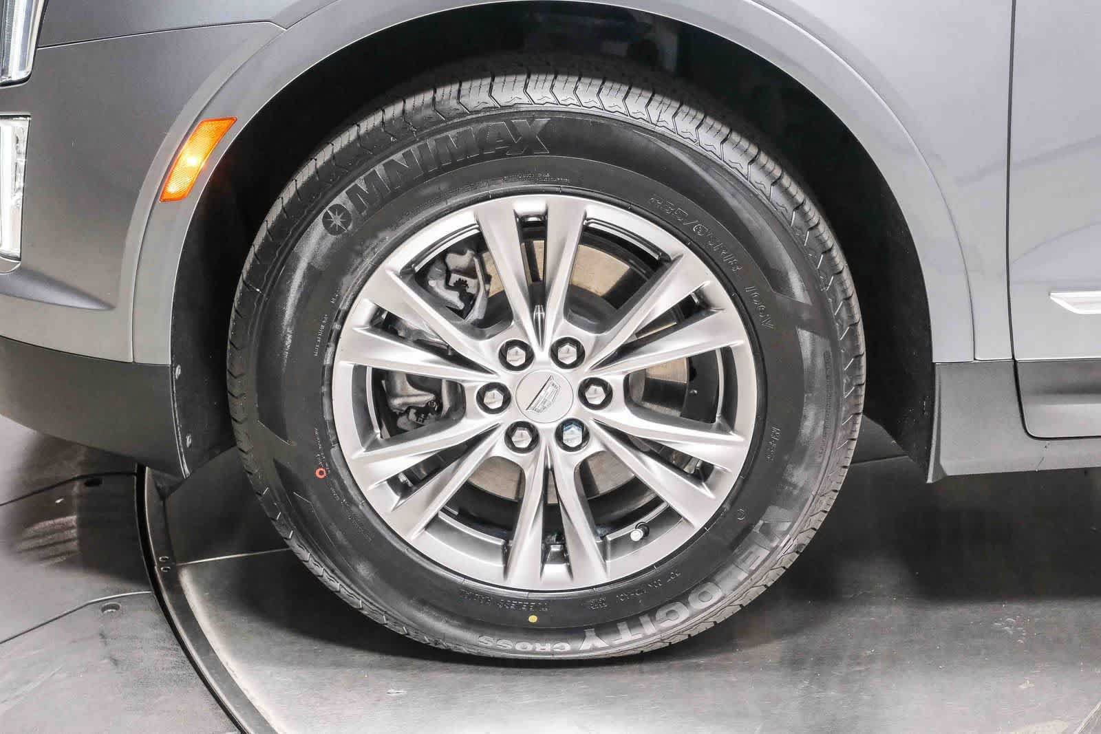 Used 2022 Cadillac XT5 Premium Luxury FWD image 10