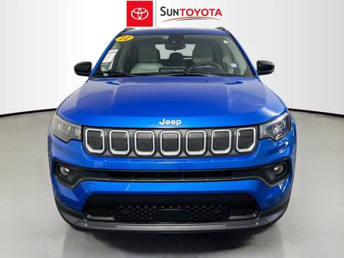 Used 2022 Jeep Compass Latitude image 10