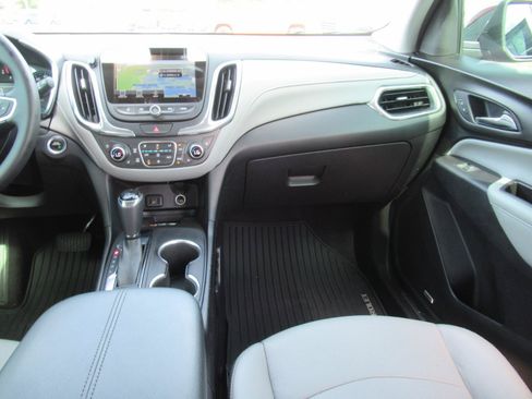 Used 2018 Chevrolet Equinox Premier FWD image 14