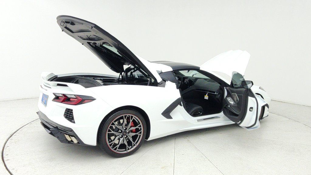 Used 2024 Chevrolet Corvette Stingray Premium Cpe w/ Z51 Performance Package RWD image 12