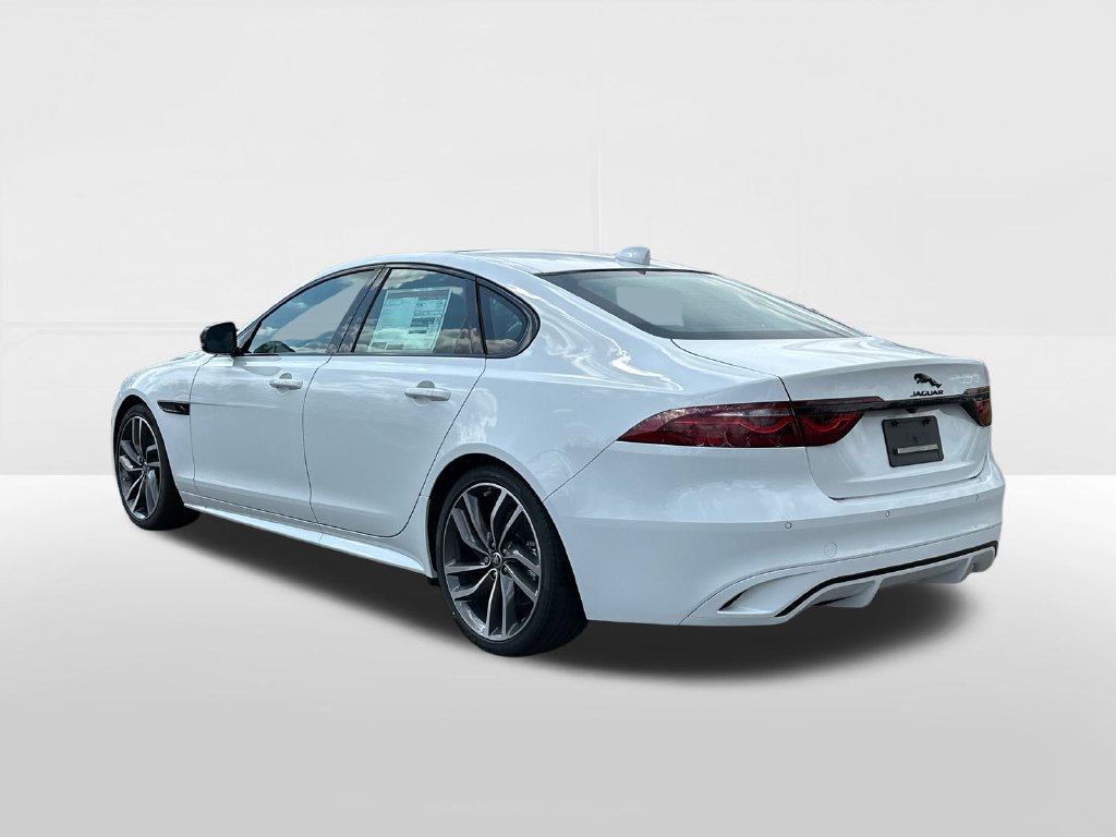Used 2024 Jaguar XF R-Dynamic SE AWD/4WD image 2