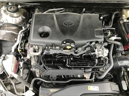 Used 2022 Toyota Camry SE image 20