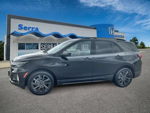 Used 2022 Chevrolet Equinox RS w/ LPO, Floor Liner Package AWD/4WD image 1