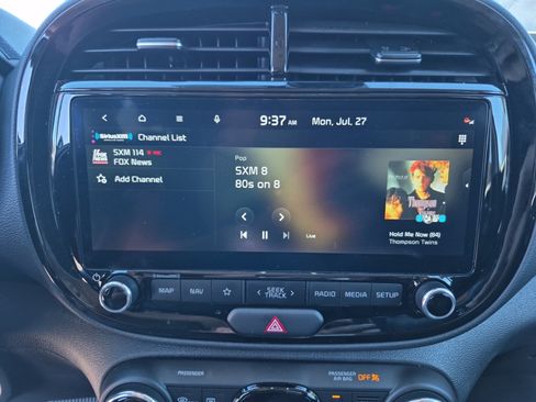 Used 2025 Kia Soul EX FWD image 28
