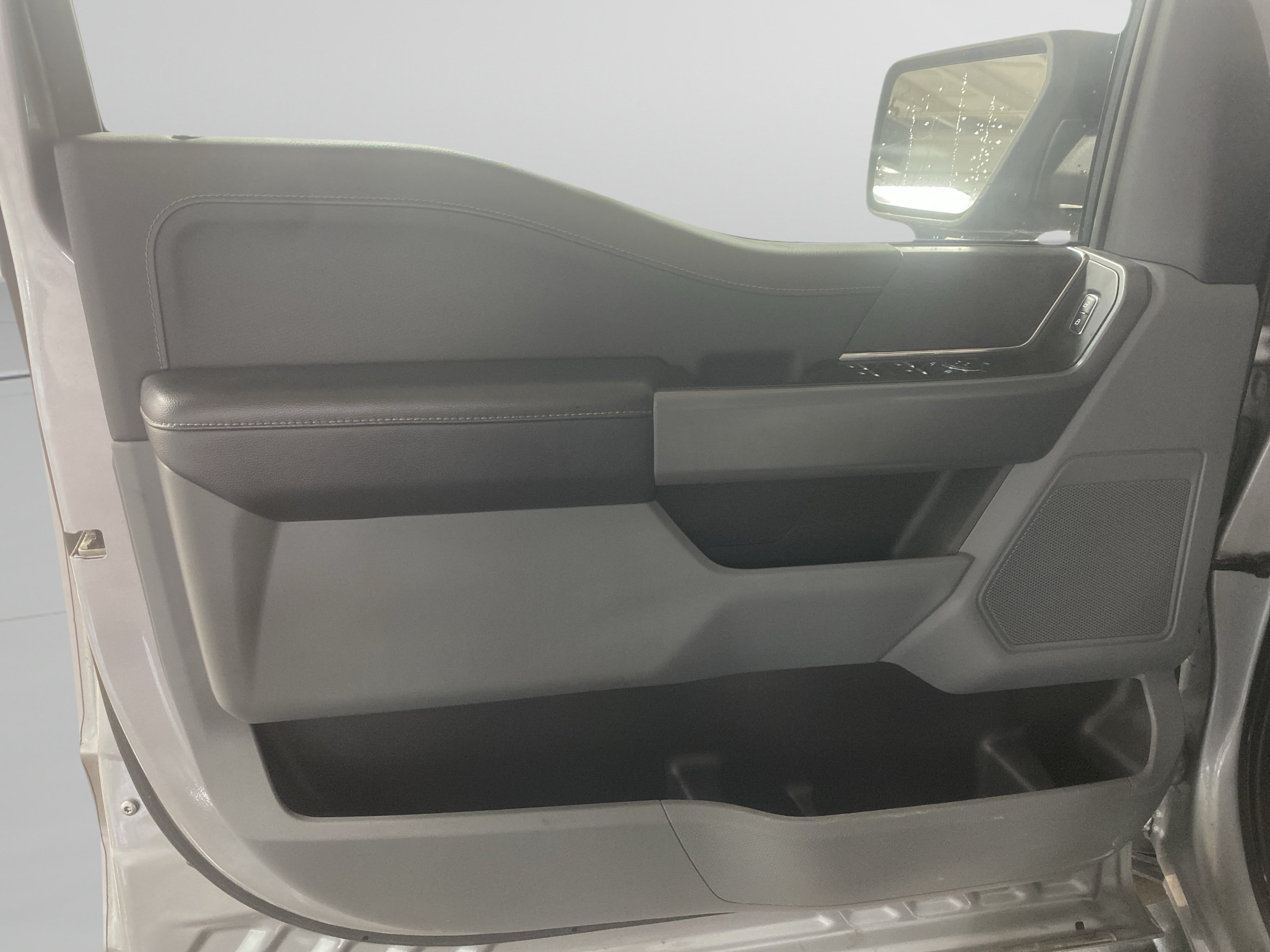 Used 2024 Ford F150 XLT AWD/4WD image 12