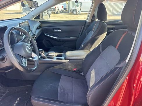 Used 2020 Nissan Sentra SR image 9