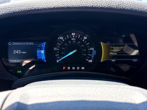 Used 2017 Ford Expedition Limited AWD/4WD image 24