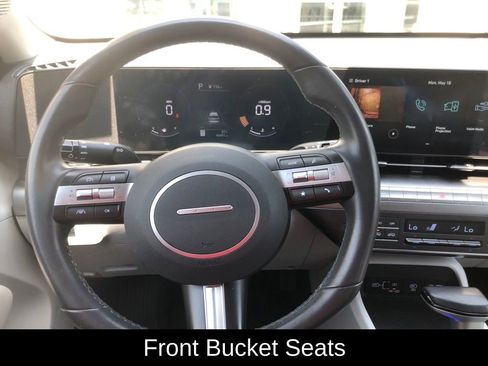Used 2024 Hyundai Kona SEL AWD/4WD image 16