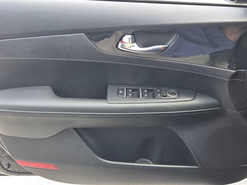 Used 2024 Kia Forte GT-Line w/ GT-Line Premium Package FWD image 33