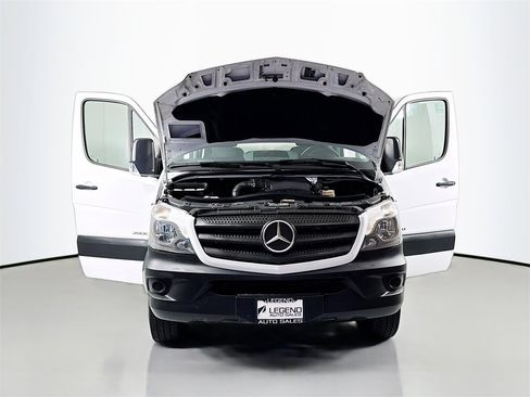 Used 2016 Mercedes-Benz Sprinter 2500 image 17