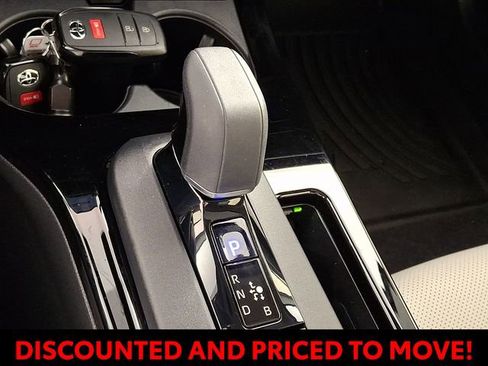 Used 2026 Toyota Prius XLE image 20