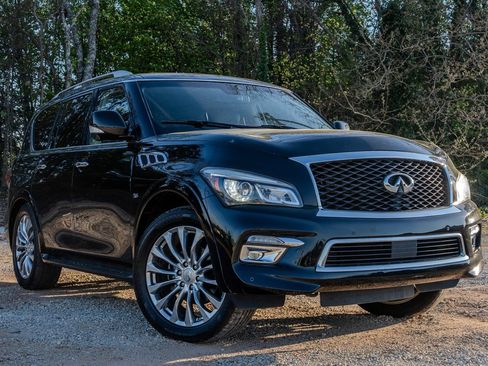 Used 2017 INFINITI QX80 2WD w/ Driver Assistance Package image 7