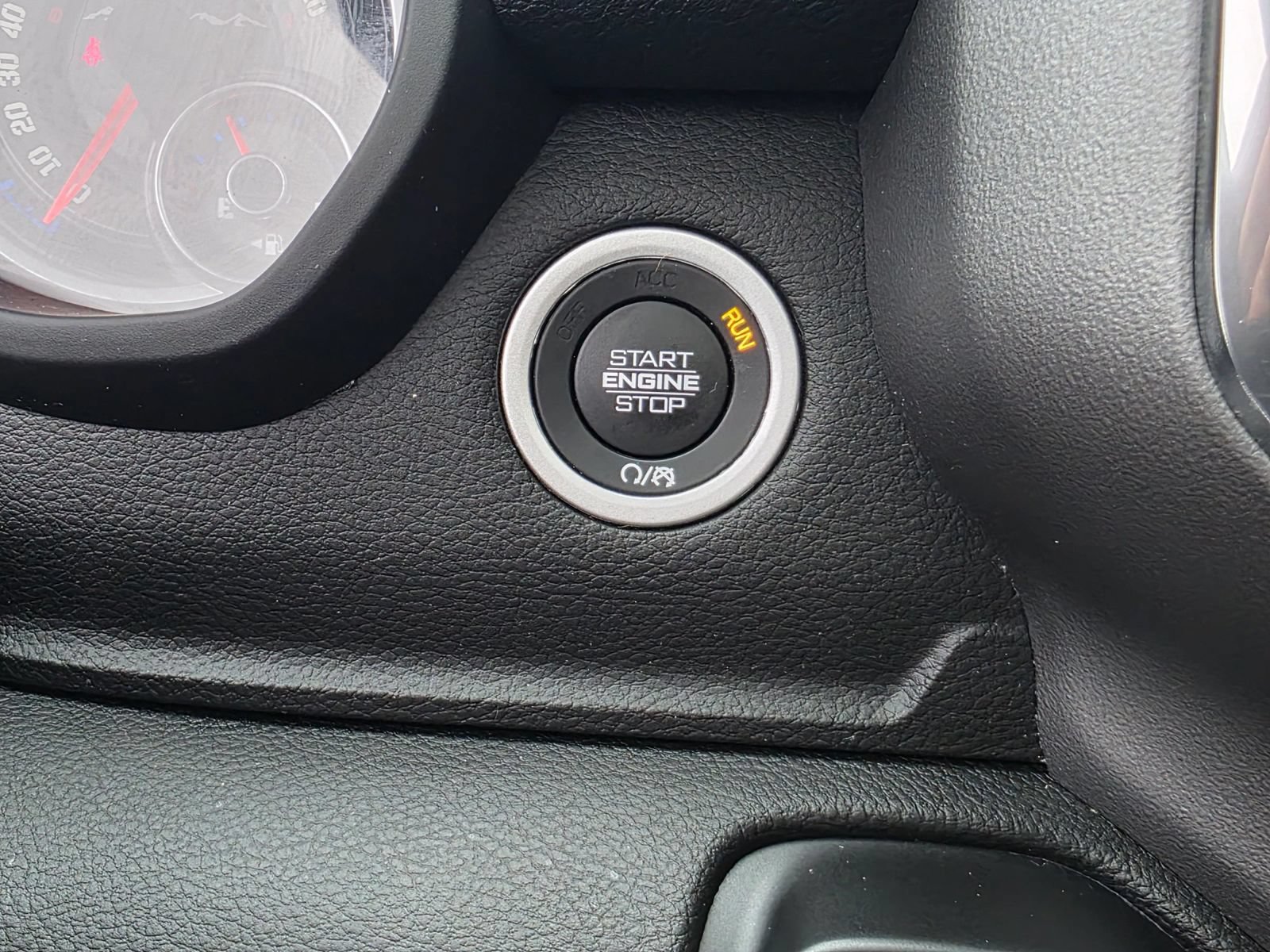 Used 2024 RAM 1500 Laramie AWD/4WD image 21