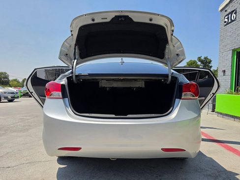 Used 2013 Hyundai Elantra GLS FWD image 26