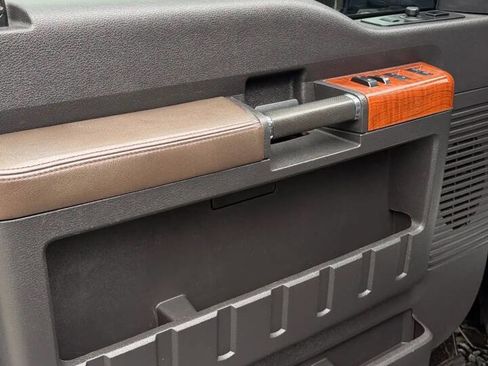 Used 2015 Ford F250 King Ranch w/ King Ranch w/Chrome Package image 14