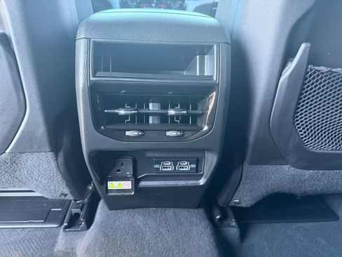 Used 2025 Jeep Grand Cherokee Altitude w/ Trailer Tow Package AWD/4WD image 19