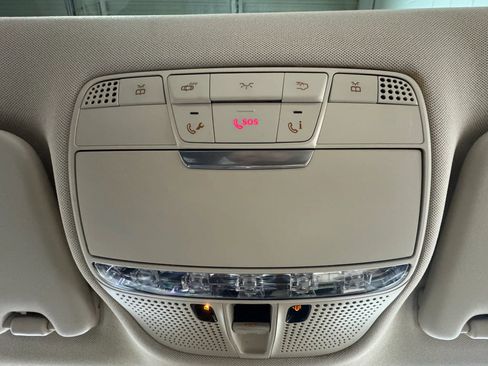 Used 2016 Mercedes-Benz C 300 4MATIC Sedan image 27