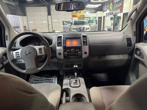 Used 2020 Nissan Frontier SV AWD/4WD image 25