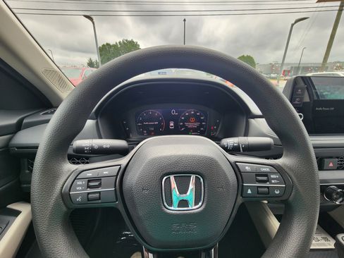 New 2026 Honda Accord SE image 10