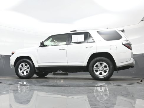Used 2024 Toyota 4Runner SR5 RWD image 30