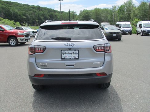 Certified 2021 Jeep Compass Latitude w/ Convenience Group AWD/4WD image 6
