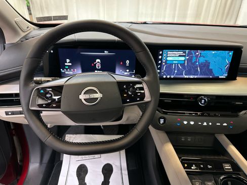 Certified 2025 Nissan Murano SL w/ Cargo Package AWD/4WD image 3