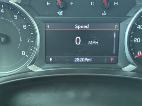 Used 2024 GMC Terrain AT4 w/ Tech Package AWD/4WD image 30