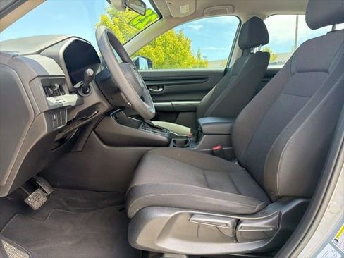 Used 2023 Honda CR-V LX image 12
