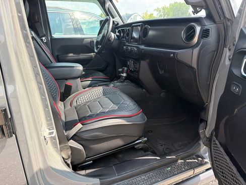 Used 2022 Jeep Wrangler Unlimited Sport AWD/4WD image 8