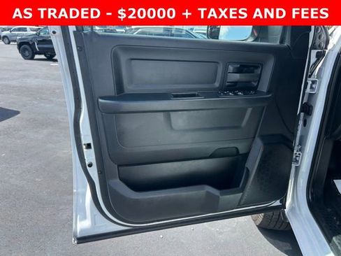 Used 2022 RAM 2500 Tradesman w/ Chrome Appearance Group RWD image 10