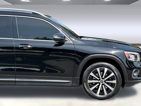 Used 2021 Mercedes-Benz GLB 250 4MATIC image 35