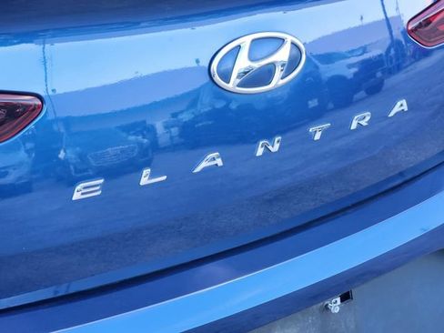 Used 2020 Hyundai Elantra SEL FWD image 9