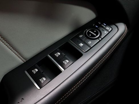 Used 2019 Genesis G80 3.3T Sport image 28