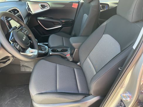New 2025 Kia Soul S image 16
