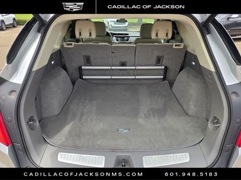 Used 2017 Cadillac XT5 Premium Luxury w/ Driver Assist Package FWD image 28
