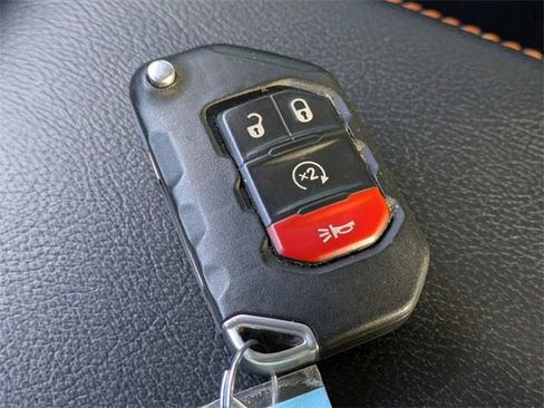 Used 2021 Jeep Gladiator Mojave image 35