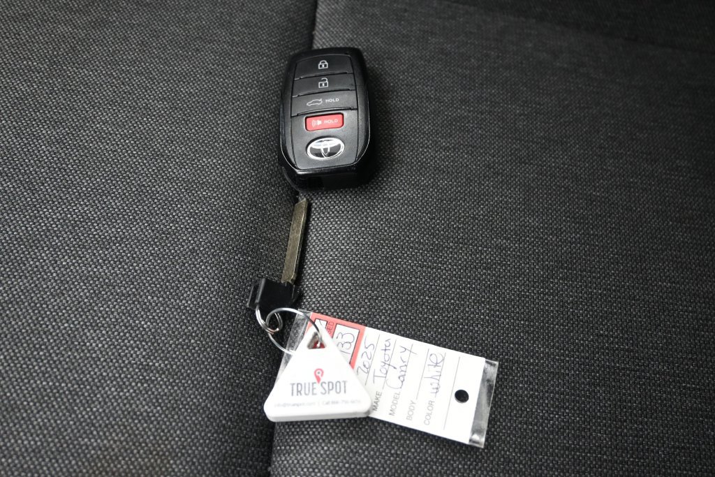 Used 2025 Toyota Camry LE FWD image 10