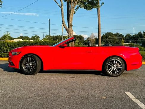Used 2016 Ford Mustang Premium RWD image 5