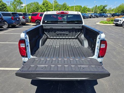 New 2026 GMC Canyon AT4 AWD/4WD image 25