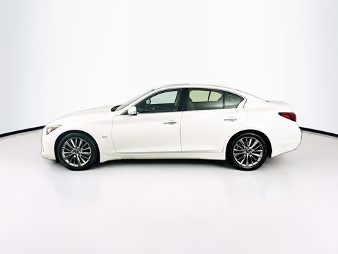 Used 2019 INFINITI Q50 Luxe w/ Essential Package (3.0T Luxe) image 4