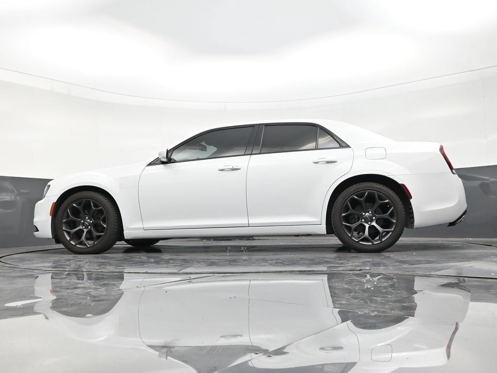 Used 2020 Chrysler 300 S RWD image 21