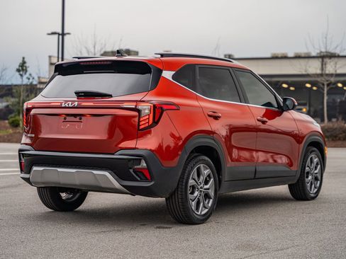 Used 2024 Kia Seltos S image 7