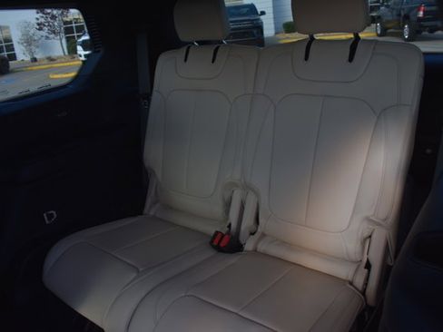 New 2026 Jeep Grand Cherokee L Limited image 16