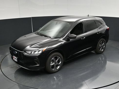 Used 2023 Ford Escape ST-Line w/ Tech Pack #1 AWD/4WD image 47