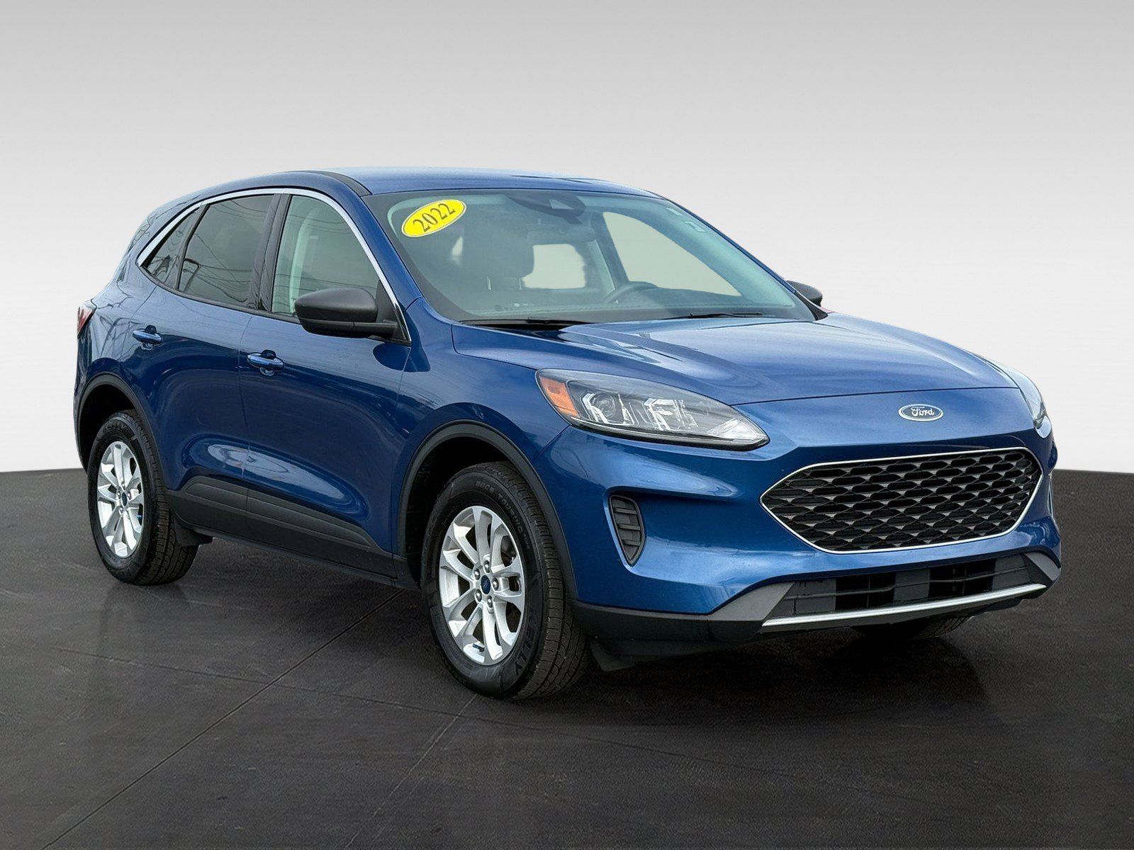 Used 2022 Ford Escape SE AWD/4WD image 3