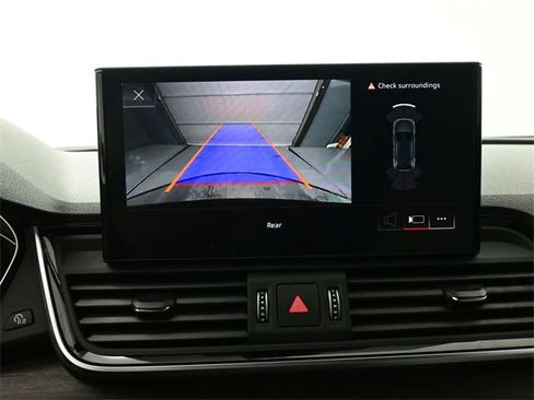Used 2024 Audi Q5 2.0T Premium image 9
