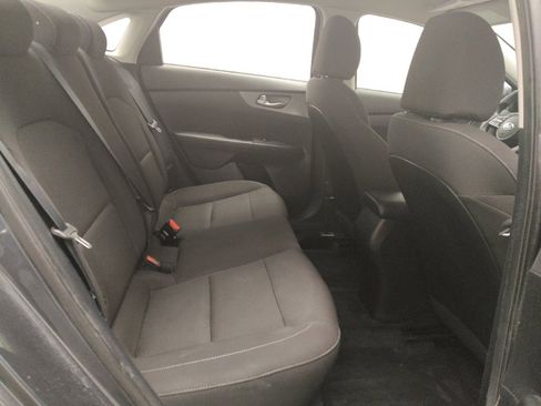 Used 2019 Kia Forte LXS image 19