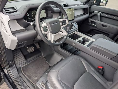 Used 2025 Land Rover Defender 110 S AWD/4WD image 10