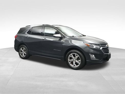 Used 2018 Chevrolet Equinox Premier FWD image 7